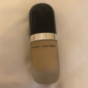 Marc Jacobs Remarcable Full Cover Foundation - Shade 26 Bisque Medium
